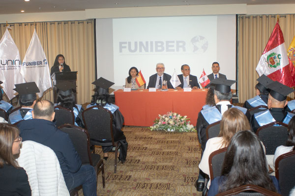 Ceremonia de entrega de títulos